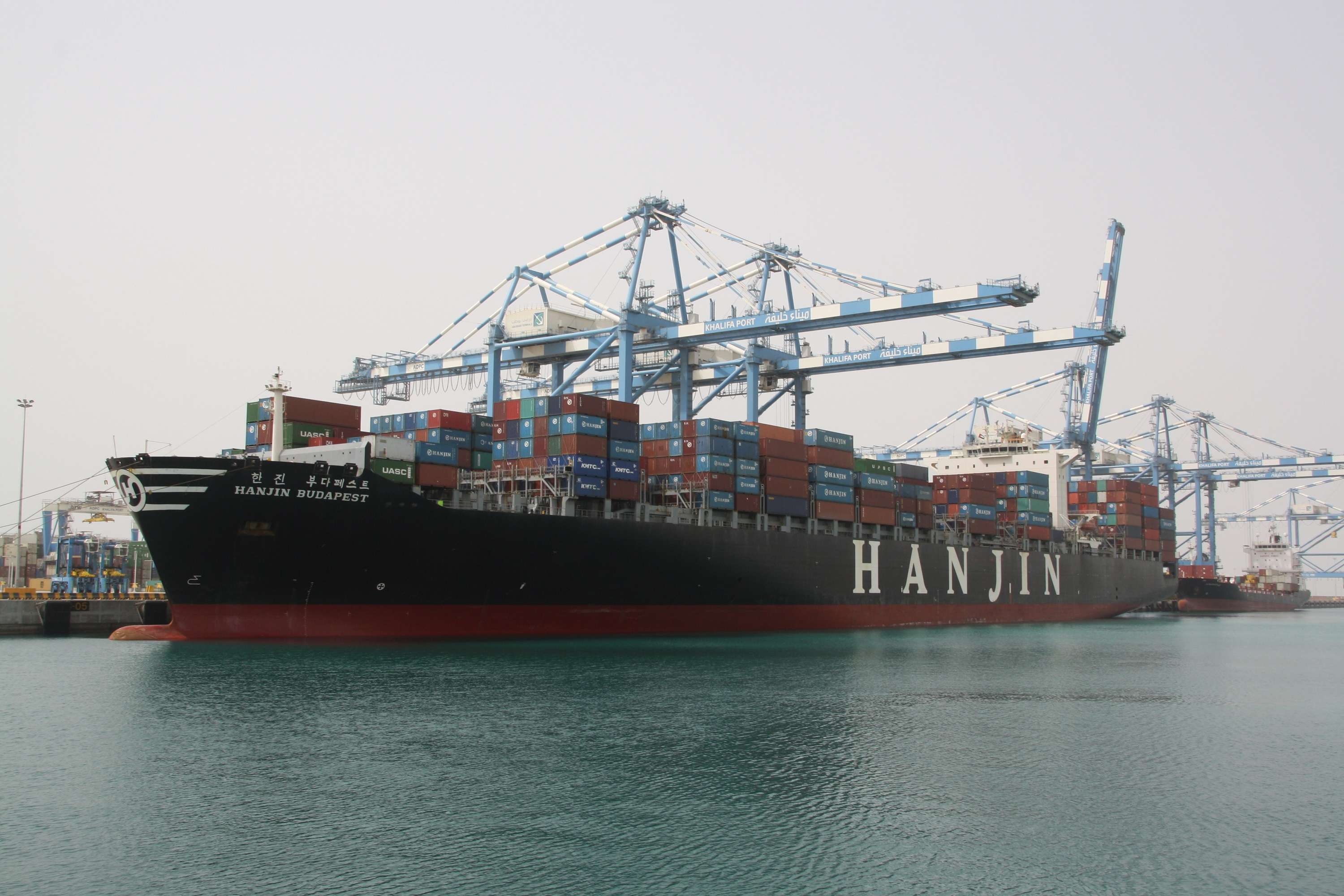 Story-4 Productivity rises at Khalifa port