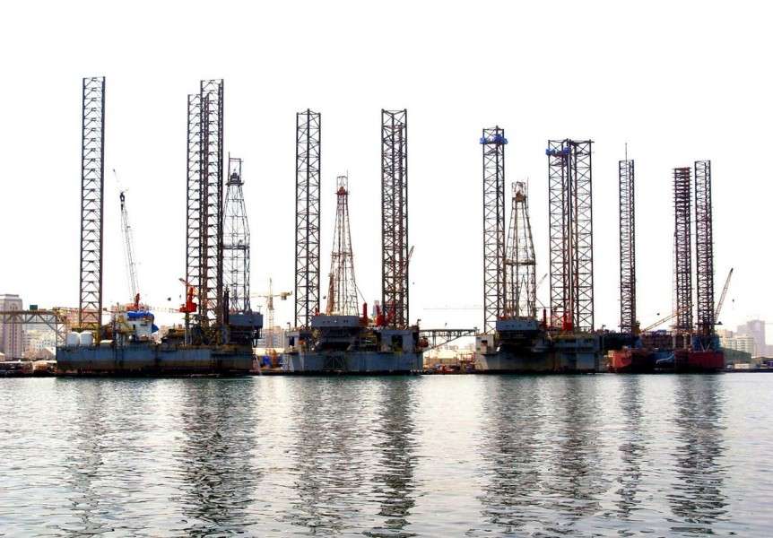 Lamprell hit by rig delay
