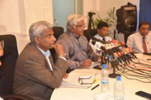 Sri Lanka’s Minister of Transport, Arjuna Ranatunga, presenting the 2016 results of the Sri Lanka Ports Authority