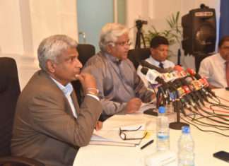 Sri Lanka’s Minister of Transport, Arjuna Ranatunga, presenting the 2016 results of the Sri Lanka Ports Authority