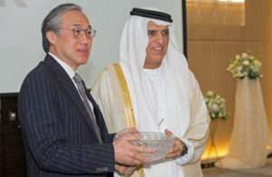 Eric Ip, group managing director, Hutchison Ports, and His Highness Sheikh Saud bin Saqr Al Qasim, Ruler of Ras Al Khaimah, mark the signing of the concession agreement