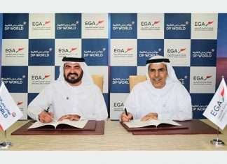 Mohammed Muallem, managing director, DP World UAE Region, and Abdulla Kalban, managing director and chief executive, EGA, signing the new agreement