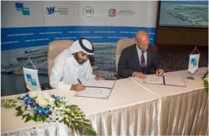 His Excellency Sheikh Khaled bin Abdullah bin Sultan Al Qasimi, Chairman of the Department of Seaports & Customs, and Jeffrey Bullock, Secretary of State of Delaware, signed the agreement at the Sharjah Chamber of Commerce