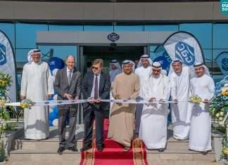 From left to right, Ronald Lichtenecker, GAC Dubai Managing Director; Bengt Ekstrand, GAC Group President; HE Khalifa Al Zaffin, Executive Chairman of DACC and Dubai South; and Saadi Abdul Rahim Hassan Al Rais, Chairman of the Board for GAC Dubai cut the ribbon during the inauguration ceremony for the GAC Dubai South contract logistics facility