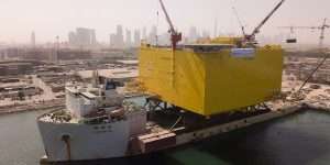 DP World received an award for completing the heaviest load-out to date in the UAE
