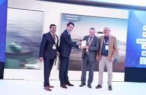 Lars Seistrup, Managing Director of Albwardy Damen, receiving the award