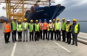 To mark the occasion, Fred Castonguay and other senior management at Gulftainer, presented a commemorative shield to the vessel master, Captain Razvan Adrian Nita