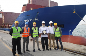 To mark the occasion in traditional fashion, Stephen Barron, SCT Terminal Manager, presented a commemorative shield to the Master of the MAG Pearl in the presence of senior management from Gulftainer