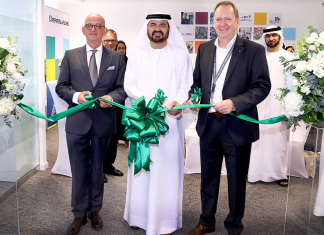 Mohammed Al Muallem, CEO and Managing Director of DP World, UAE Region, overseeing the inauguration of the new office