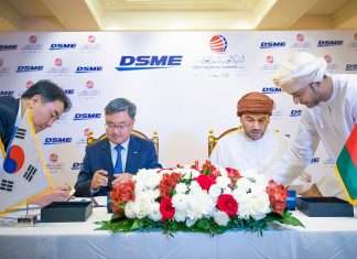 Sung Geun Lee, President and CEO Daewoo Shipping & Marine Engineering (DSME) and ASYAD Group CEO, Abdulrahman Al Hatmi, signing the contract to build three new VLCCs for Oman Shipping Company