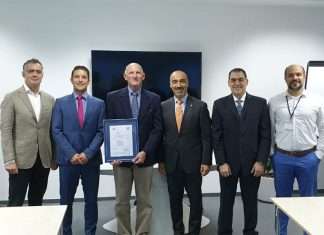 Sohar Port staff receiving the ISPO certificate