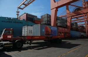 Salalah handled its 4 millionth teu in December