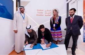 Management representatives from Jafza and Deli Foods Peru signing the agreement