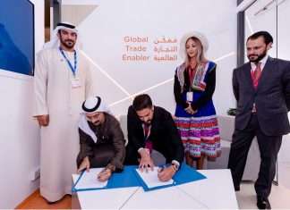 Management representatives from Jafza and Deli Foods Peru signing the agreement