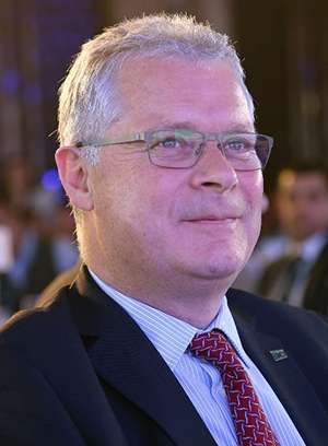 Angus R Frew