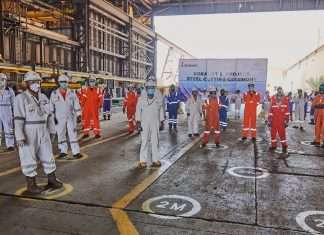 Drydocks World is converting a drill ship into an offshore installation vessel
