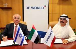 H.E. Sultan Ahmed bin Sulayem, Chairman and CEO of DP World and Shlomi Fogel, Chairman and owner of DoverTower Group, signing the MOU