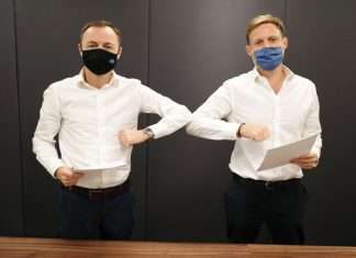 Henrik Althén, managing director of GAC Singapore and Tim Mendelssohn, managing director of Spark.