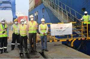 APM Terminals Pipavav staff welcoming the new NMG service