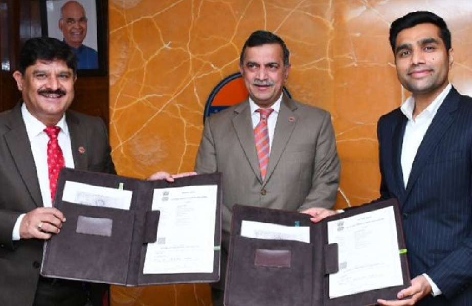 Adani and Indian Oil are to build on their relationship at Mundra