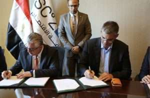 The agreement with Agility was signed during the Egyptian-Kuwaiti Economic Forum in the presence of Walid Gamal El-Din, Chairman of the Suez Canal Economic Zone (SCZONE), and Tarek Sultan, Vice Chairman of Agility.