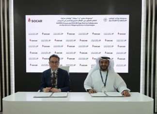 Afgan Isayev, Vice President of SOCAR and Captain Ammar Al Shaiba, CEO - Maritime Cluster and Safeen Group, AD Ports Group signing the MOU between the two organisations