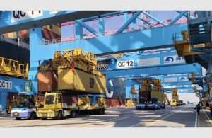 QTerminals recently carried out its first quadruple lift as part of ongoing efforts to boost productivity