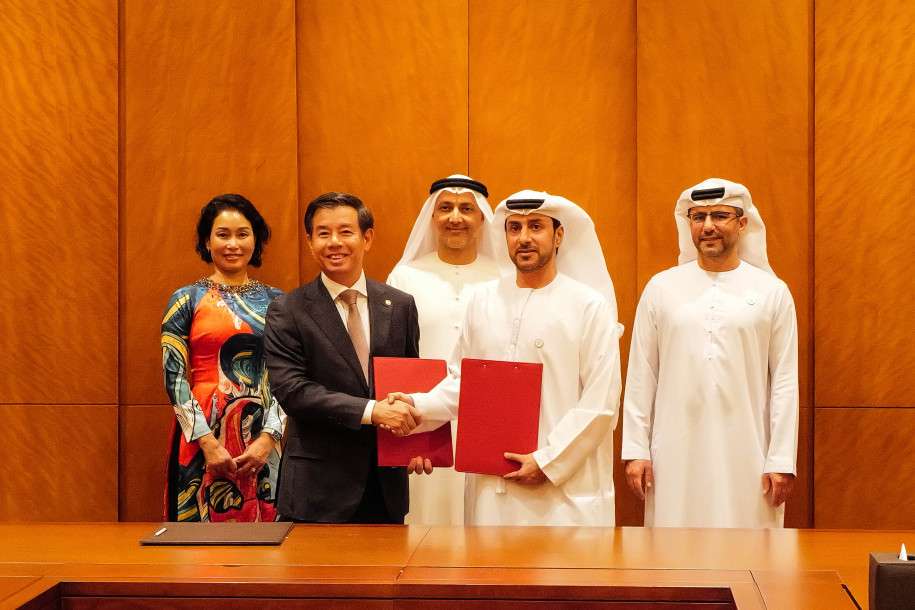 The MoU to pursue a strategic collaboration between Vingroup and AD Ports Group is expected to support Vietnam’s ambitions to sternthen its logistics capabilities