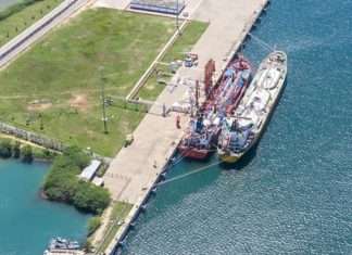 The first STS operation in progress at Hambantota port