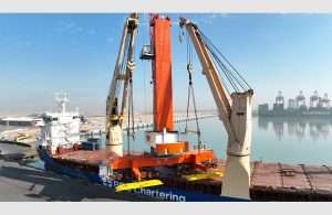 The unloading of BGT’s new mobile harbour crane