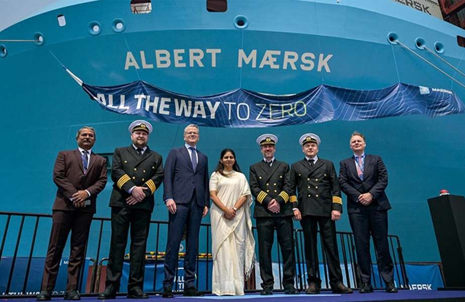 Albert Maersk is part of a series of 18 large dual-fuel methanol vessels scheduled for delivery in 2024 and 2025. Built at Hyundai Heavy Industries in Ulsan, South Korea, the vessel can carry 16,592 TEU