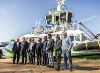 From left to right: Arun Sinha, Damen Representative India; Dingeman van Woerden, Damen’s Regional Sales Director Asia; Jyotdeep Singh Bhatia, Managing Director Zener; Radheshyam Mopalwar, Chairman Square Port Shipyard; Nitesh Rane, Cabinet Minister in Government of Maharashtra; Ambar Ayade, CEO REL; IAS Pradeep Prabhakar, Senior Secretary, Indian Administrative Services and CEO Maharashtra Maritime Board; Subrahmanyam Yadavalli, Chairman REL and Atal and Han Bartelds, CCO, Atal Solutions