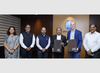The signing of the new port training initiative MOU by GTI, JNPT and VPPL