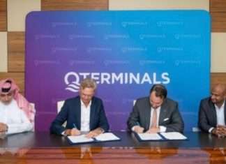The signing of the agreement between QTerminals and GAC Qatar to offer hold cleaning services at Hamad Port