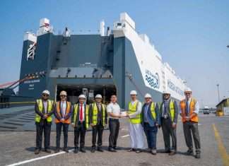 A plaque ceremony at Jebel Ali Port commemorated the maiden call of Hoegh Sunrise attended by Ahmed Badri, Vice President General Cargo & RoRo at DP World GCC, alongside William Wightman (General Manager Dubai Branch), Capt. Lester Fernandes (Cargo Planning Manager - Middle East, India, Africa), Atanu Maiti (Regional Vessel Operator - Middle East, India, Sri Lanka) from Hoegh Autoliners