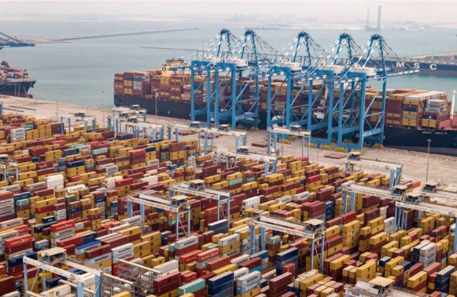 Story-12 Khalifa Port has risen from 95th to 39th position in the Lloyds List’s list of the world’s top 100 ports in only 6 years