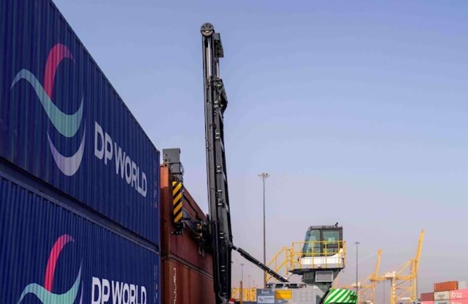 Story-3 One of the new eITVs in operation at Jebel Ali port