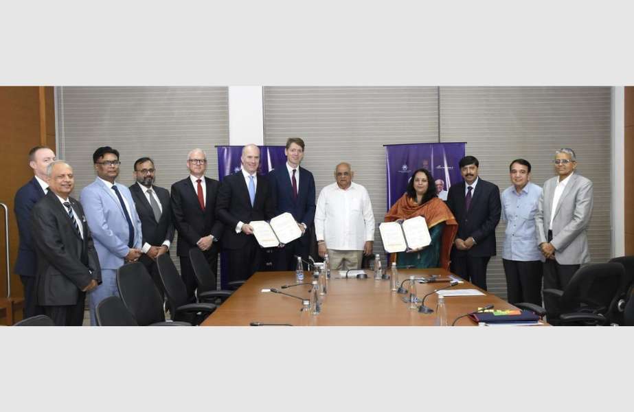 Story-8 The signing took place at Gandhinagar in the presence of the Hon. Chief Minister of Gujarat Shri Bhupendra Bhai Patel and Chair of the Board of A. P. Moller - Maersk, Robert Maersk Uggla