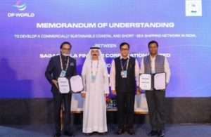 From left to right: Ganesh Raj, Global COO – Marine Services, DP World, H.E. Sultan Ahmed bin Sulayem, Group Chairman and Chief Executive Officer of DP World, Shri Sarbananda Sonowal, Union Minister of Ports, Shipping and Waterways (MoPSW) and S. T. Selvam, Director (Projects), Sagarmala Finance Corporation, at the MOU signing ceremony in Mumbai