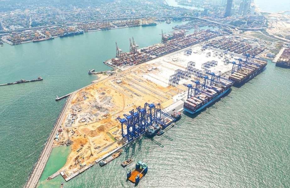 Evergreen’s newly delivered Ever Eon recently made its maiden call at the recently expanded Colombo East Container Terminal (CECT)