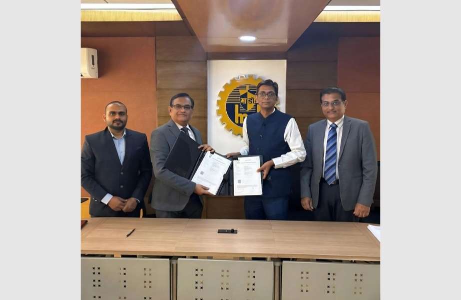 The contract signing for the new green methanol-powered PSV