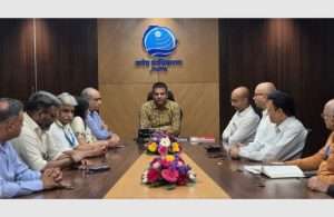 Shri Gaurav Dayal addressing JNPA terminal operators at a meeting to mark the port handling 8 million TEU