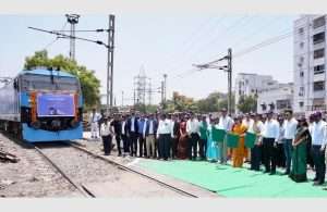 The departure of the first Maersk train dedicated to the pharmaceuticals sector