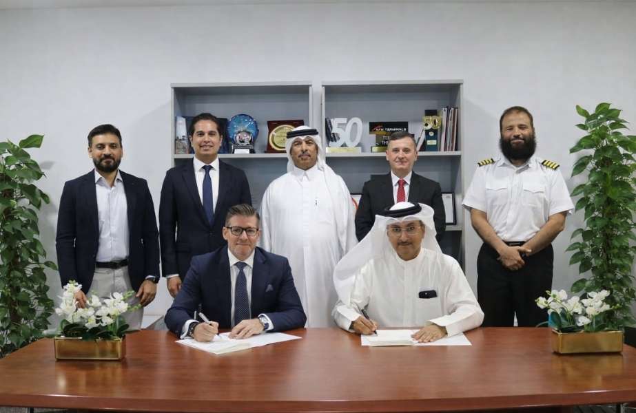 Story-6 APM Terminals Bahrain and Port and Maritime Affairs signing the MOU to support Bahrain talent development in Vessel Traffic Management Systems