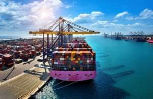 PCFC, DP World and Dubai Maritime City participated in the joint environmental campaign to protect the waters of Dubai’s ports