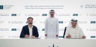 Saif Al Mazrouei, CEO, Ports Cluster, AD Ports Group and Ali Rashed Alrashdi, Group CEO, International Resources Holding, signing the agreement in the presence of AD Ports Group Managing Director and Group CEO, Captain Mohamed Juma Al Shamisi