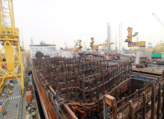 Drydocks World completes complex green ship recycling project Despite the complexity of the vessel and the scale of the operation, the recycling project was completed safely and responsibly through close coordination between Drydocks World, APT Global Marine, regulatory authorities and project partners