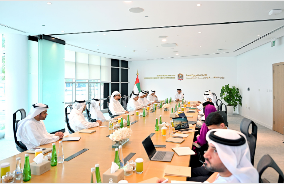 Story-6 Suhail Mohamed Al Mazrouei, Minister of Energy and Infrastructure, chairing the recent meeting of the UAE Logistics Integration Council