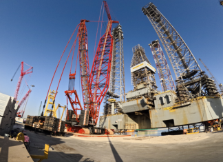 Drydocks World completes major offshore rig upgrade project Work on the jack-up rig leg extension has now been completed with close cooperation between Drydocks World and Mammoet proving key.