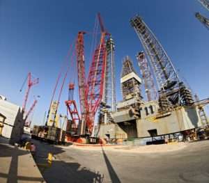 Work on the jack-up rig leg extension has now been completed with close cooperation between Drydocks World and Mammoet proving key.
